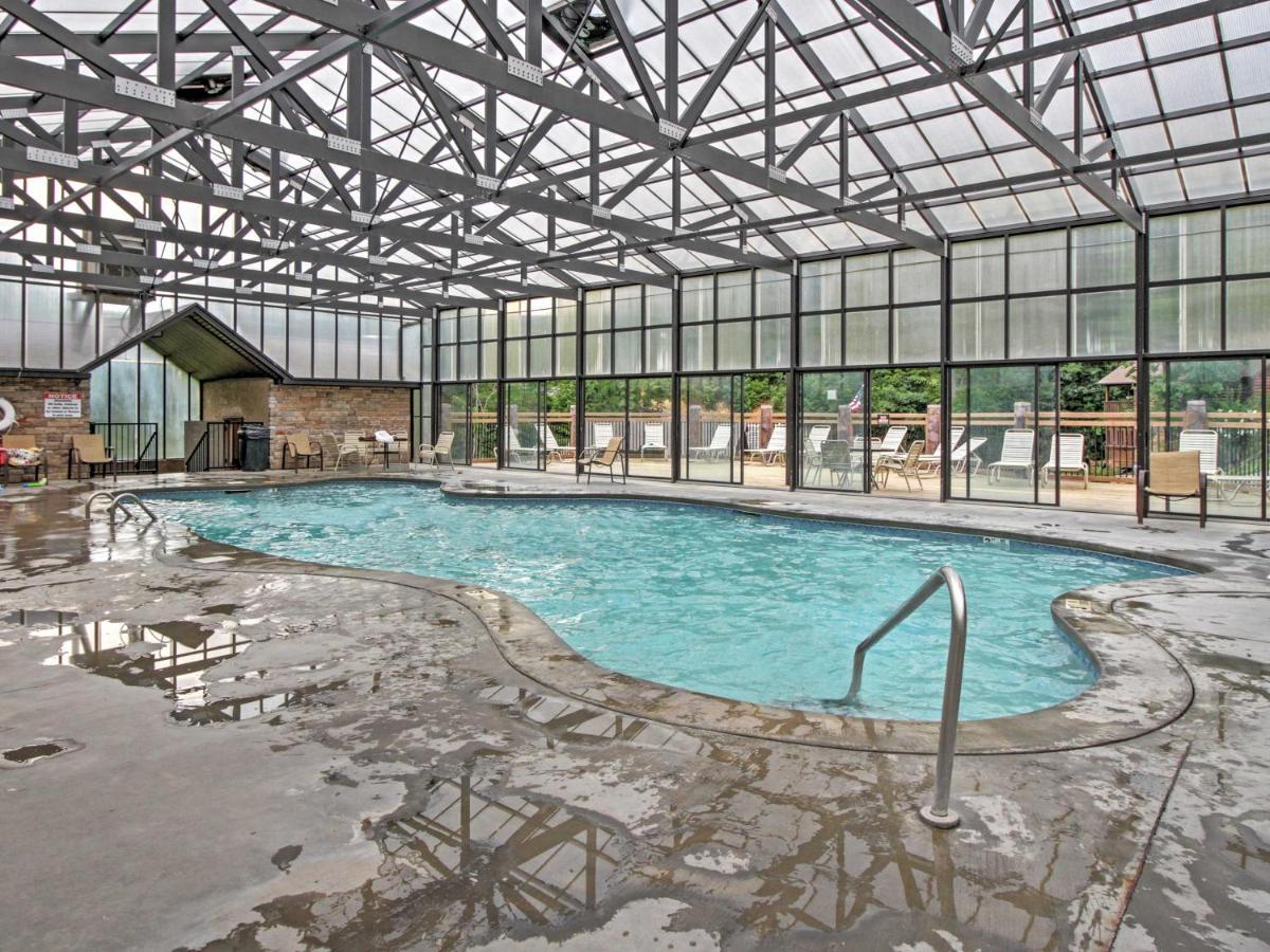 Idyllic Cabin With Hot Tub Less Than 2 Mi To Dollywood! Sevierville Eksteriør billede