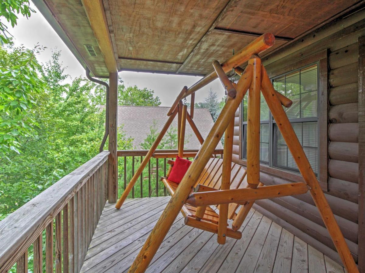 Idyllic Cabin With Hot Tub Less Than 2 Mi To Dollywood! Sevierville Eksteriør billede